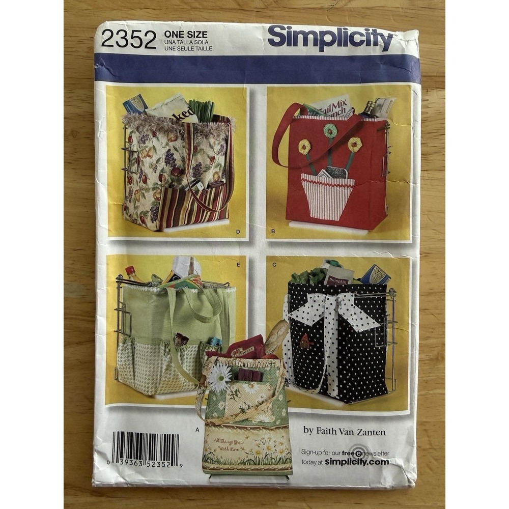 Simplicity Faith Van Zanten Designed Pattern 2352 Shopping Bags Totes CUT